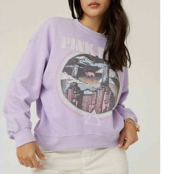 Daydreamer Tops - DAYDREAMER Pink Floyd Animals Tour '77 Crew In Distressed Lavender Size Small